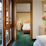 Hotell Th Pila Gressan