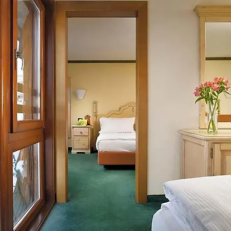 Hotel Th Pila 3*