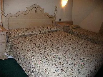 Th Pila Hotell 3*