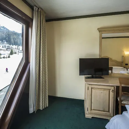 Hotel Th Pila 4*